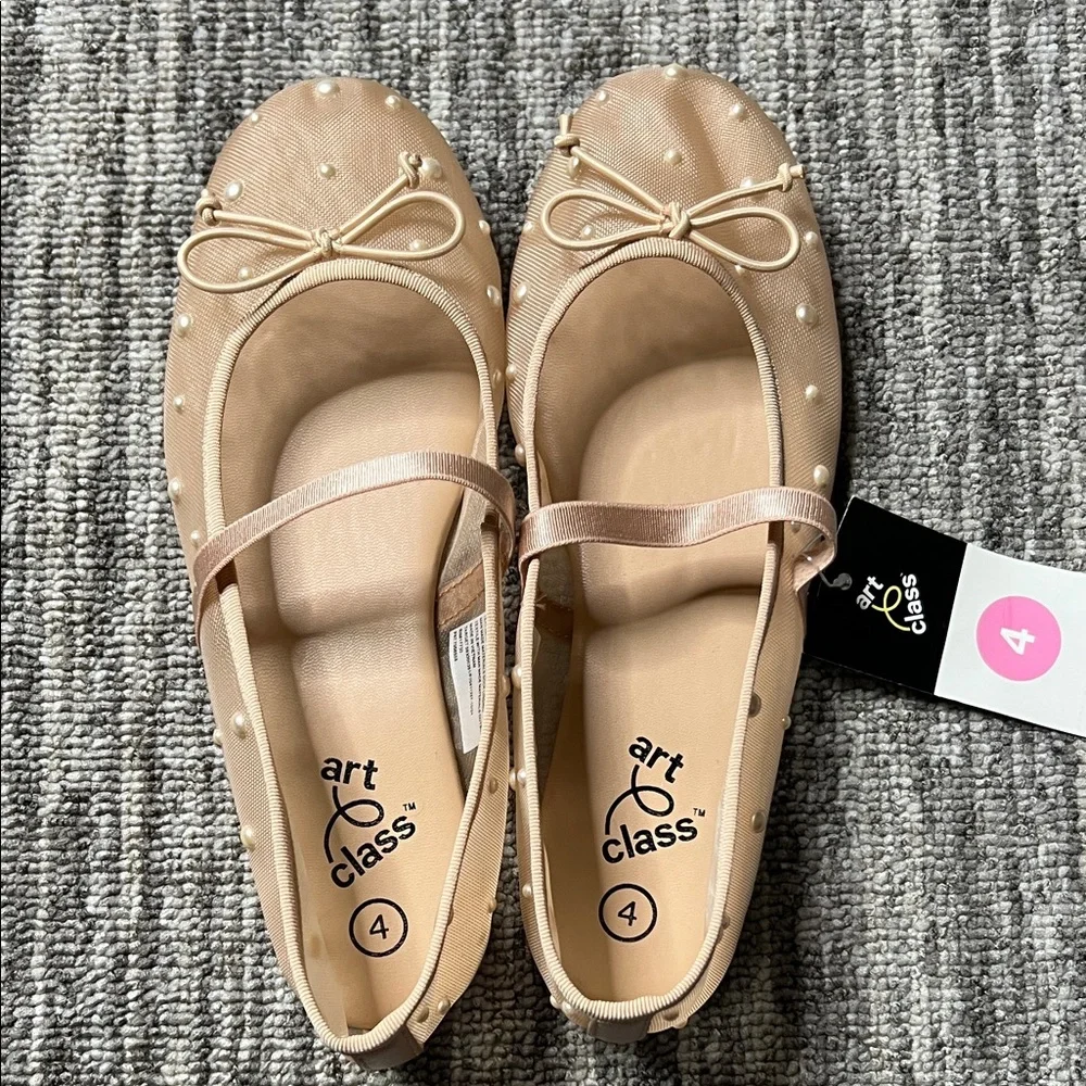 Art Class - Girl’s Fleur Mesh Pearl Ballet Flats Size 4 - Picture 2 of 8